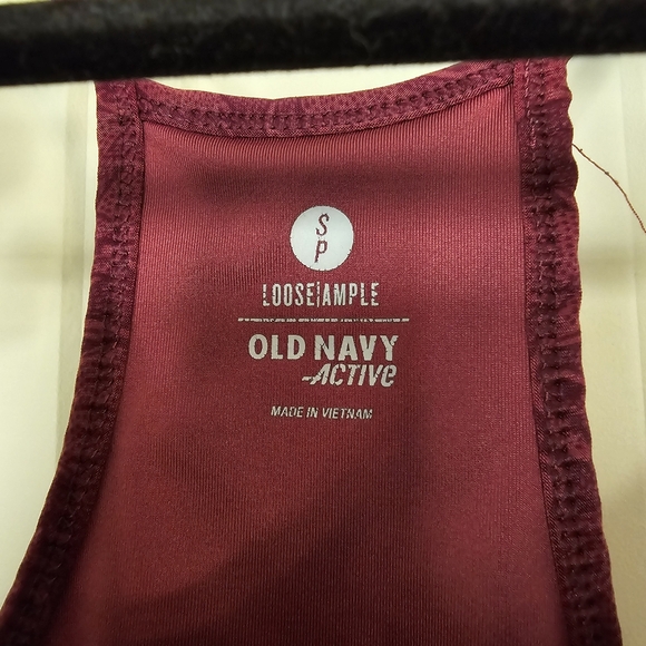 EUC Burgundy Workout Tank w/ Built-In Bra - Picture 3 of 3
